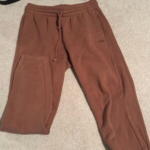 aritzia sweatpants